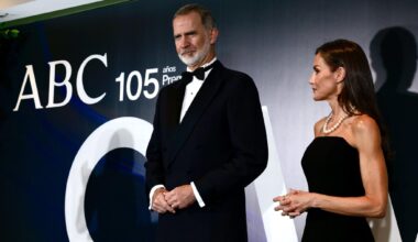 Felipe and Letizia Looking very Classic and Glamorous Tonight