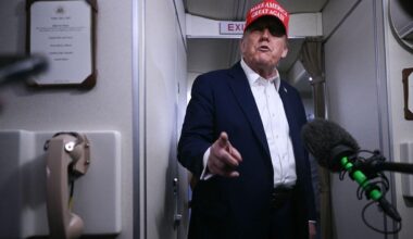 Poutine "veut juste continuer de tuer des gens" dit Trump, qui a aussi eu un "appel stratégique" avec Zelensky