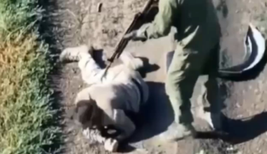 Russian soldier who tried to surrender shot point blank range by comrade in the Zaporizhia direction