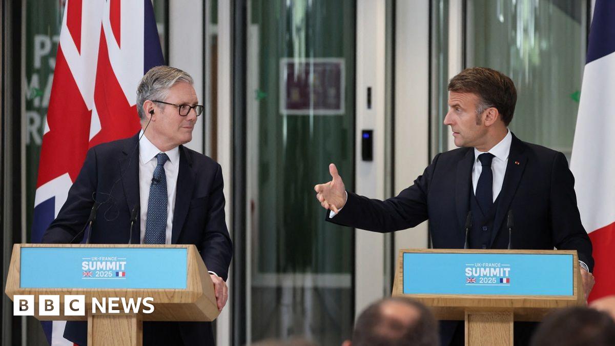 Starmer says 'one in, one out' migrant deal with France to begin within weeks