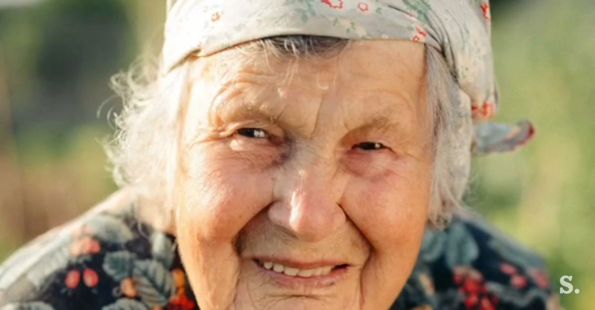 Posnetek 95-letne kmetice s Krasa čez noč preplavil splet