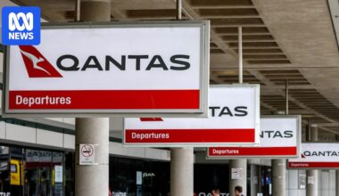 Qantas 'contacted by potential cybercriminal' after attack on data of up to 6 million customers