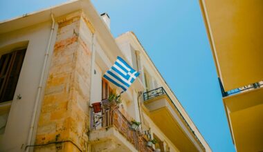 Airbnb: Πώς μια διανυκτέρευση στην Ελλάδα έφτασε να γίνει από τις ακριβότερες στην Ευρώπη