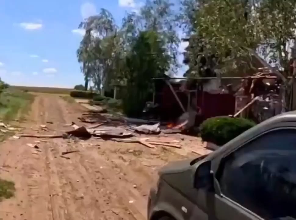 Ukrainian soldiers film a Russian Geran drone strike close to their position
