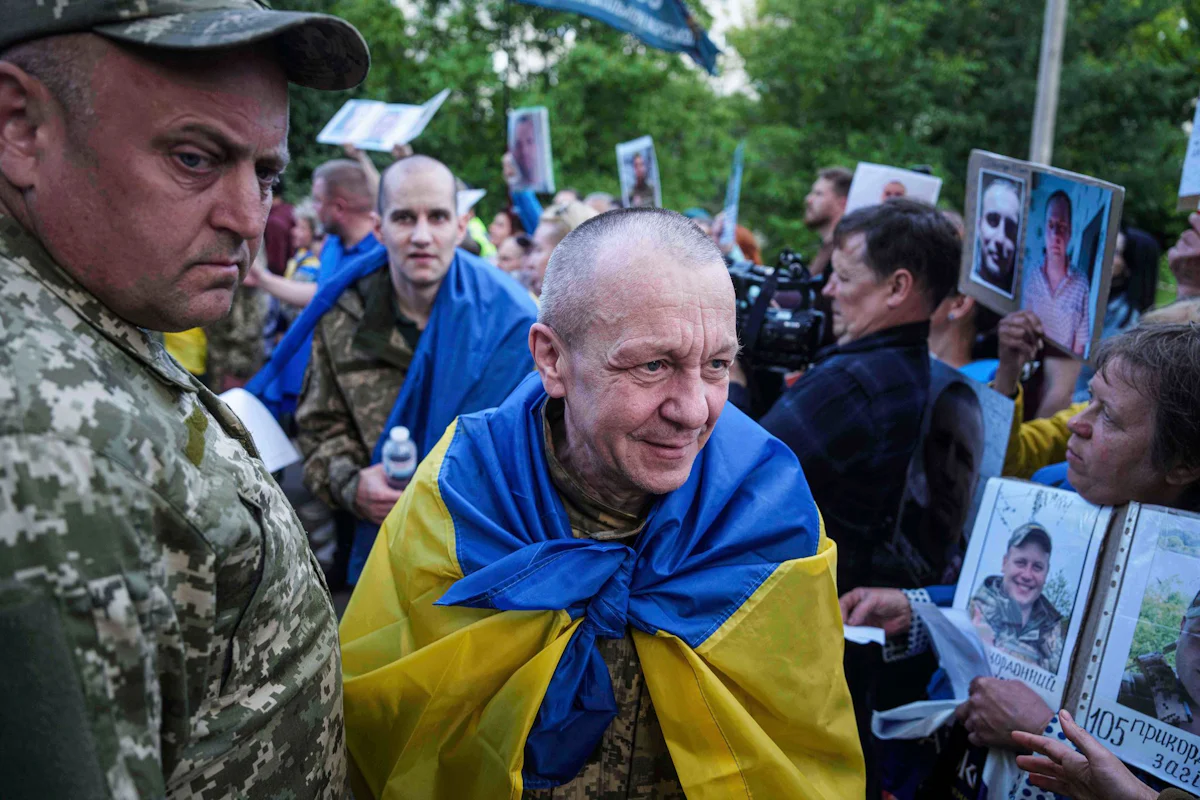 Krieg in der Ukraine - Moskau und Kiew tauschen erneut Kriegsgefangene aus - Politik
