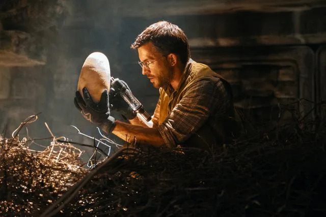 Jasin Boland/Universal Pictures and Amblin Entertainment Jonathan Bailey as Dr. Henry Loomis in 'Jurassic World Rebirth'