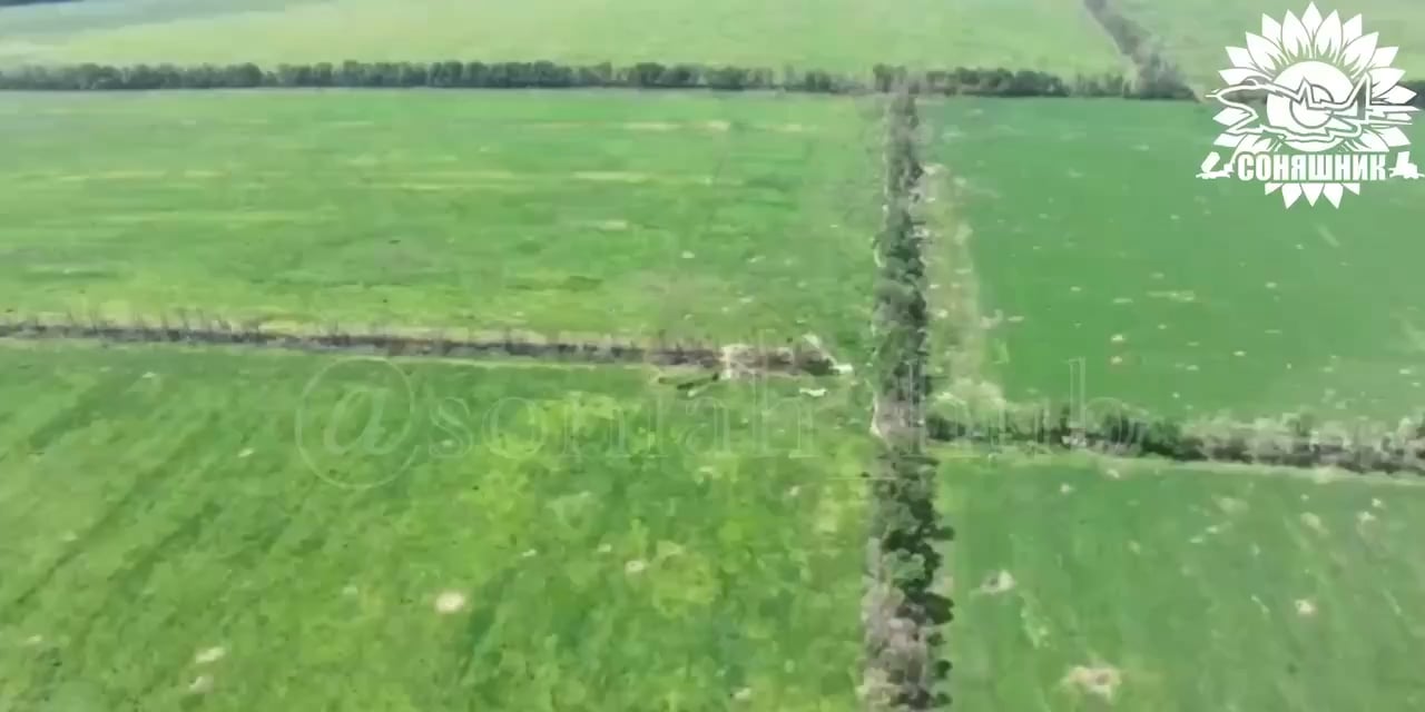 More drone footage of Ukrainian F-16 and MiG-29 fighter jets attacking Russian positions with GBU-39 or AASM Hammer bombs all along the front line.