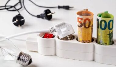 Cyprus considers electricity bill surcharge to fund €25 million energy project payment, KNEWS