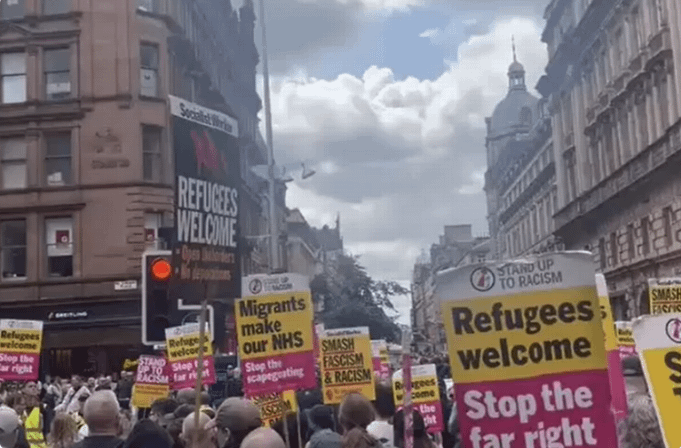 Hundreds gather in Glasgow city centre protest to UKIP ‘mass deportations’ march
