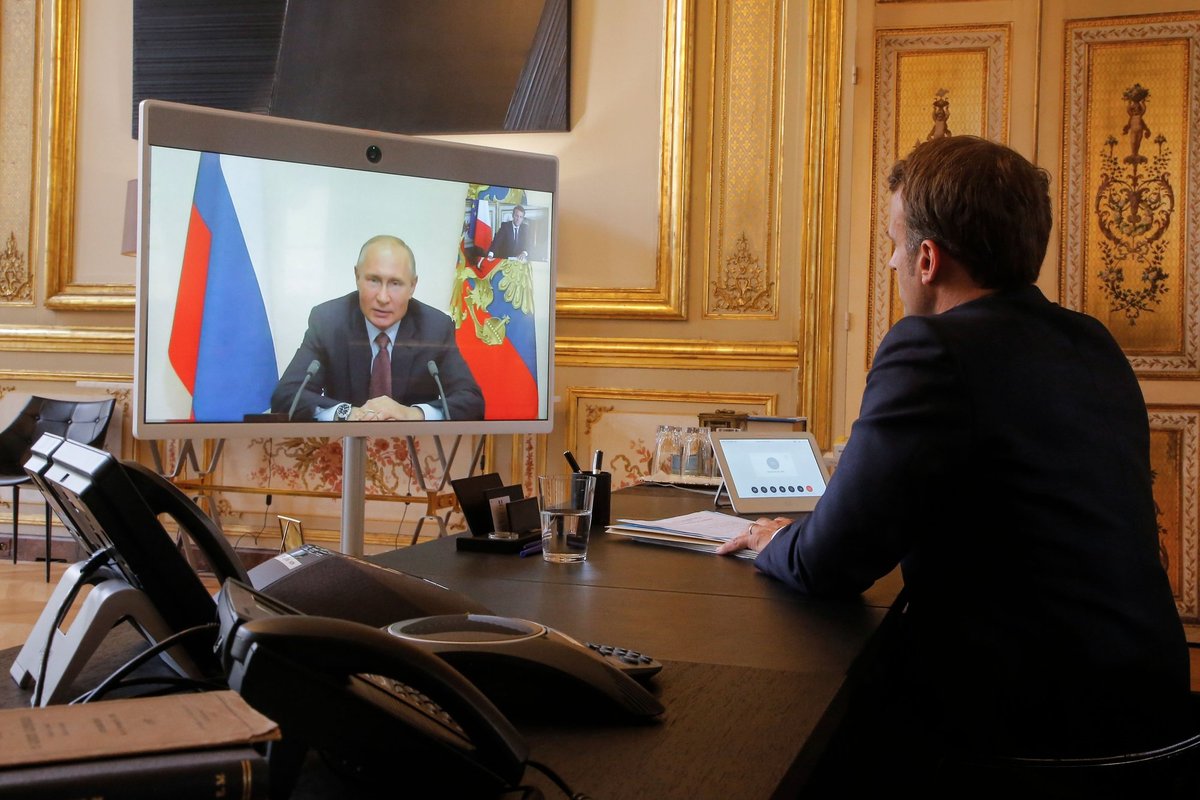 Po trejų metų – ilgas Putino ir Macrono pokalbis