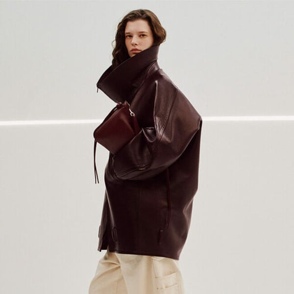 Phoebe Philo poursuit sur sa lancée avec sa collection D