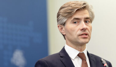 JAV sustabdžius dalies ginkluotės siuntimą į Ukrainą, ministras žada raginti Europą tęsti paramą