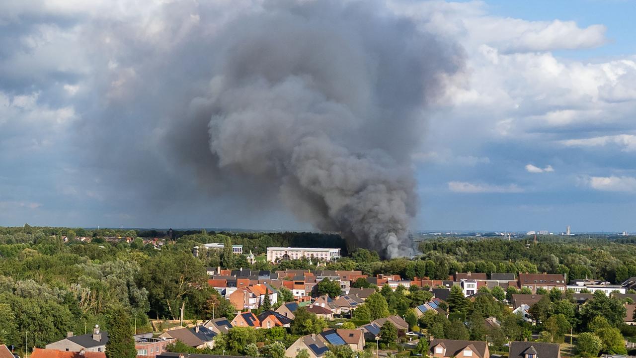Elektrofestival in Belgien: Bühne des "Tomorrowland" brennt ab - tagesschau.de
