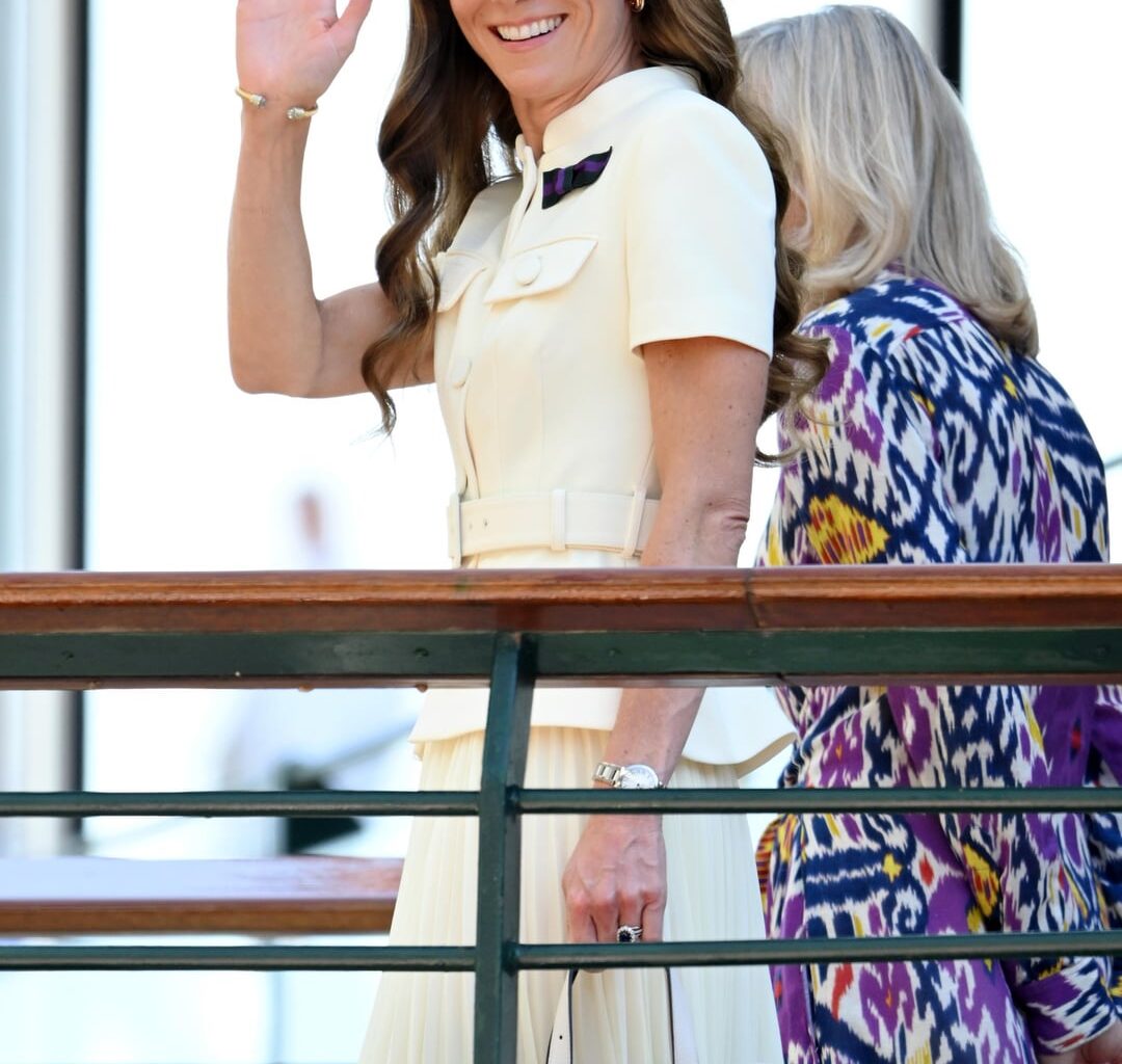 First Professional Pics in of Kate at Wimbledon! | 📷: Getty