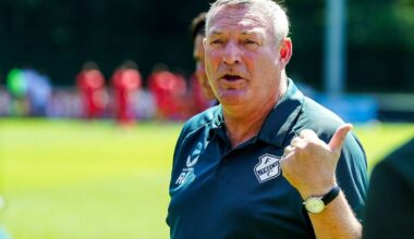 Ron Jans all smiles after strong first-leg win in Moldova: 'Won't do that tonight!'
