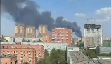 A big explosion happened at a warehouse in Rostov, russia, currently 4 warehouse are on fire, with the estimated space of 2200-9100 squared meters