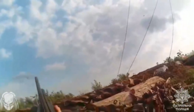 Ukrainian soldier of the National Police Brigade "Predator" shot a Russian FPV drone. Toretsk direction. [Published 07.07.2025]