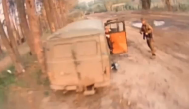 Ukrainian Signum Battalion using FPV drones to destroy large numbers of Russian equipment and infantry, Lyman direction