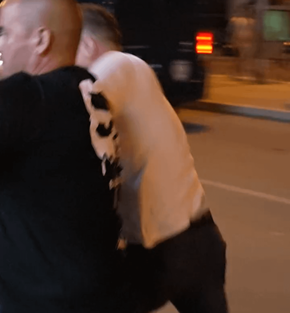 Hromadné zatýkanie demonštrantov v Srbsku