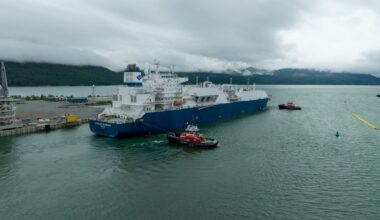 Shell-led LNG Canada ships first export cargo