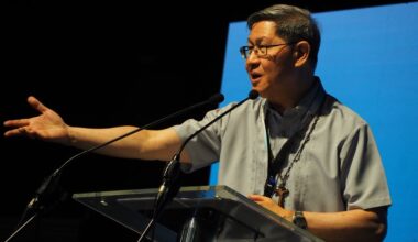 Filipino cardinals Tagle, David criticize discrimination against migrants - Crux | Taking the Catholic Pulse