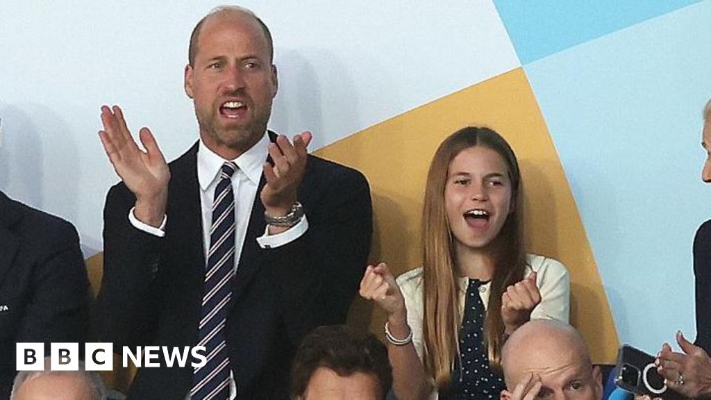 King and Princess Charlotte lead praise for 'awesome' Lionesses after Euro win