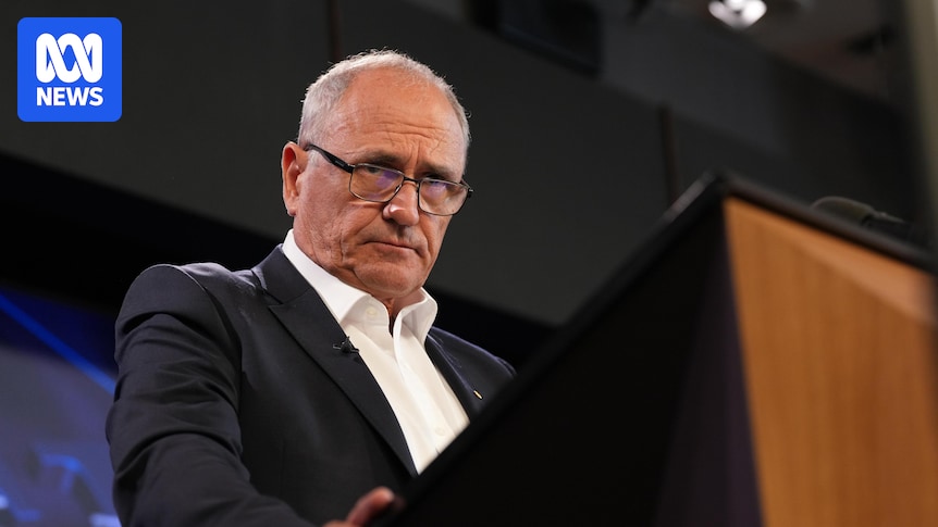Former Treasury secretary Ken Henry calls for urgent overhaul to environmental protection laws