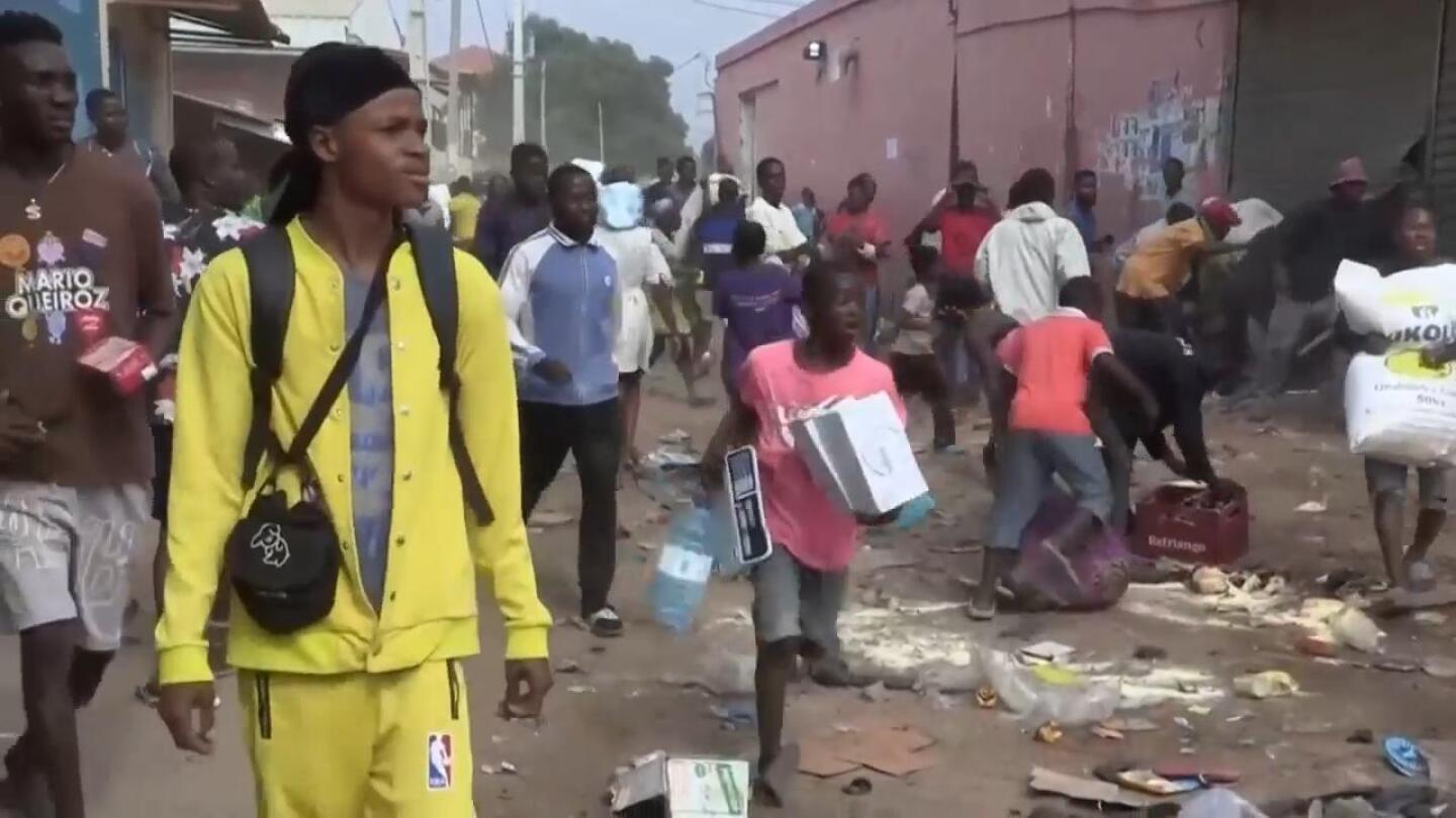 Angola's fuel price protests leave 4 dead and lead to hundreds of arrests