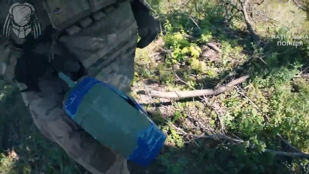 Ukrainian soldiers stormed a Russian position and then cleared it with grandes and IED made out of an AT-mine. National Police Brigade "Predator". Toretsk direction. July 2025 [Published 29.07.2025]