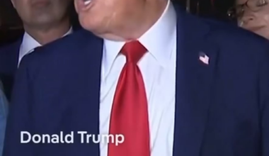 "I don't think he's looking to stop, and that's too bad..." Trump expresses his dissapointment with his phone call with Putin, realising that the Russian president doesn't seem to want to stop the war.