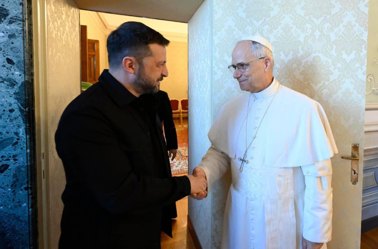 Pope meets with Ukrainian President