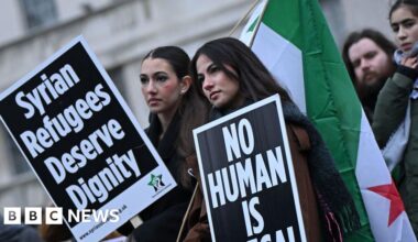 UK to start processing Syrian asylum claims again
