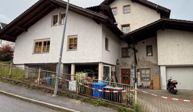 Drei Tote in Haus in Zwiesel: Frau lag zerstückelt im Kühlschrank | Regional