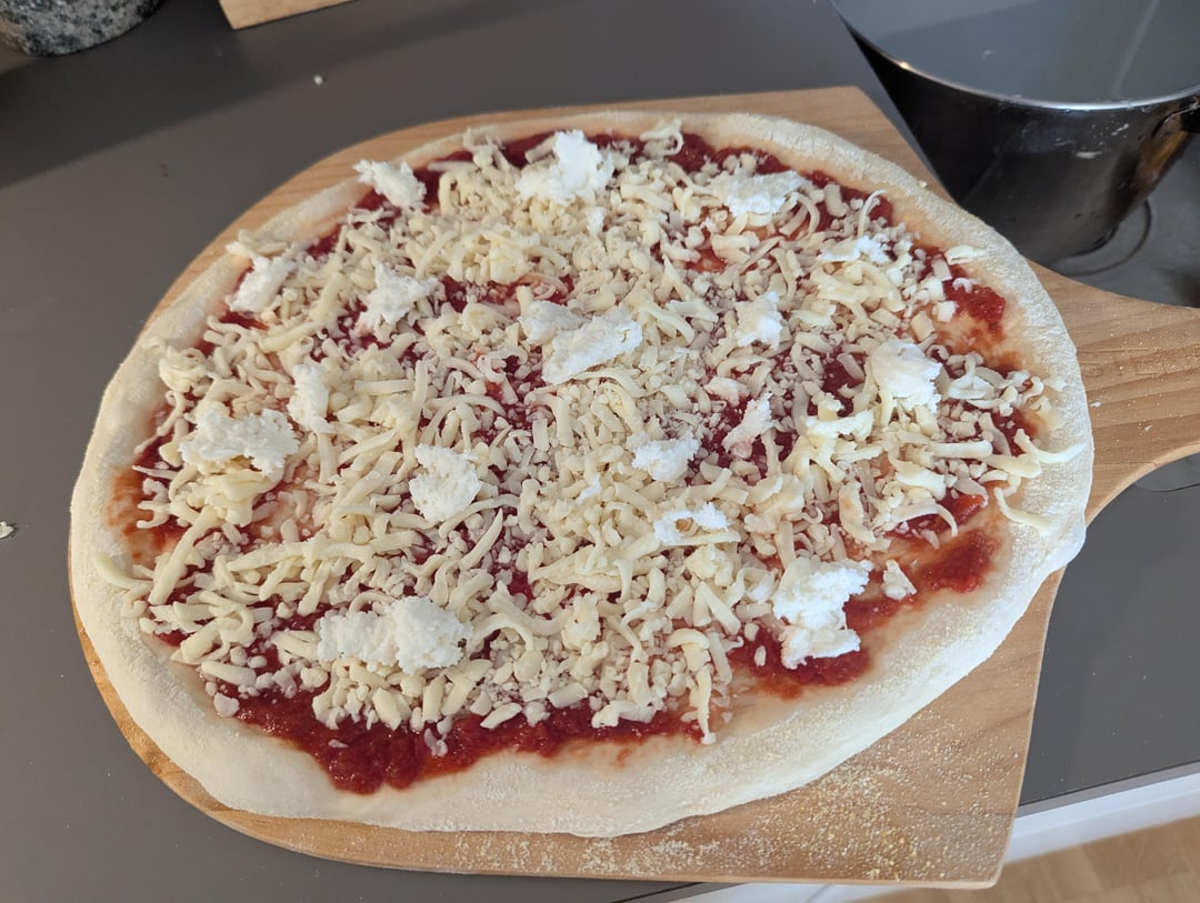 Lördag = hemmagjord pizza. Vad serveras hos er?