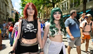 LGBTIQ+ in Luxemburg: Jede zweite Person meidet öffentliche Zuneigung