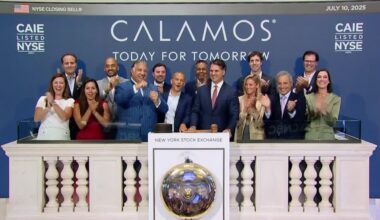 Wall Street stocks close higher, Delta forecast boosts sentiment