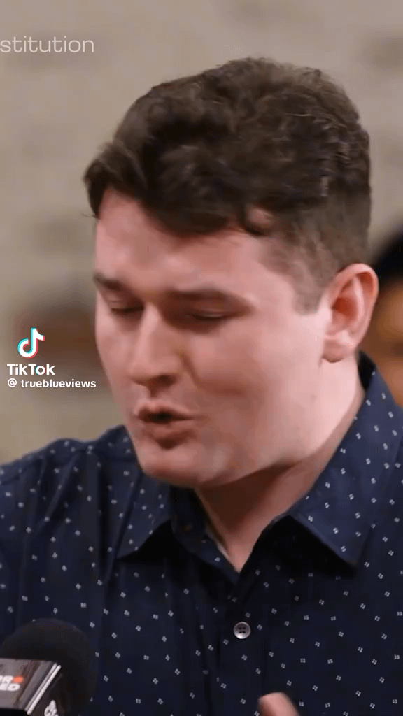 They are applauding a self proclaimed FASCIST!!! They’re the Enemy of the State!