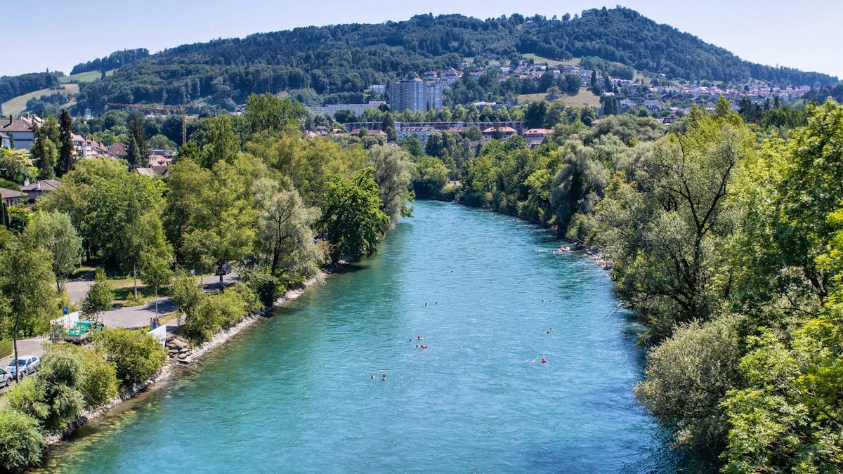 Scheunenbrand: Ölverschmutzung in der Aare