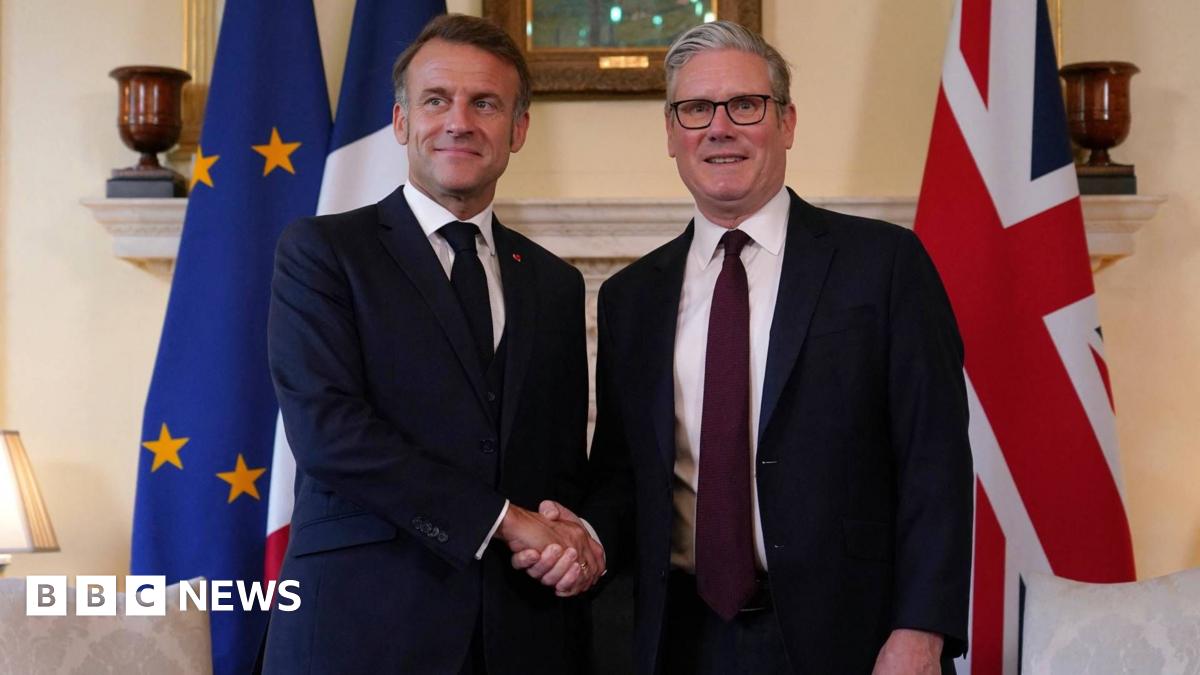 Starmer and Macron discuss 'one in, one out' deal to send some migrants back to France
