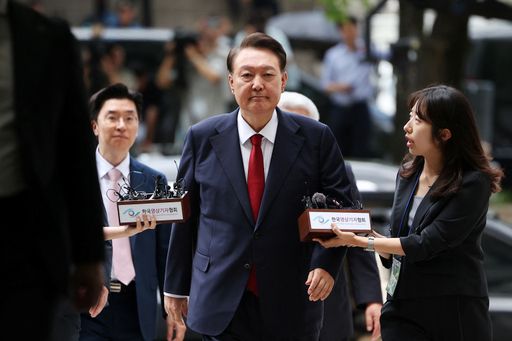 South Korea court issues arrest warrant for ex-president Yoon