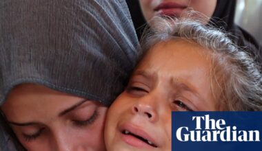 At least 69 killed seeking aid in Gaza as US envoy Steve Witkoff visits Israel | Israel-Gaza war