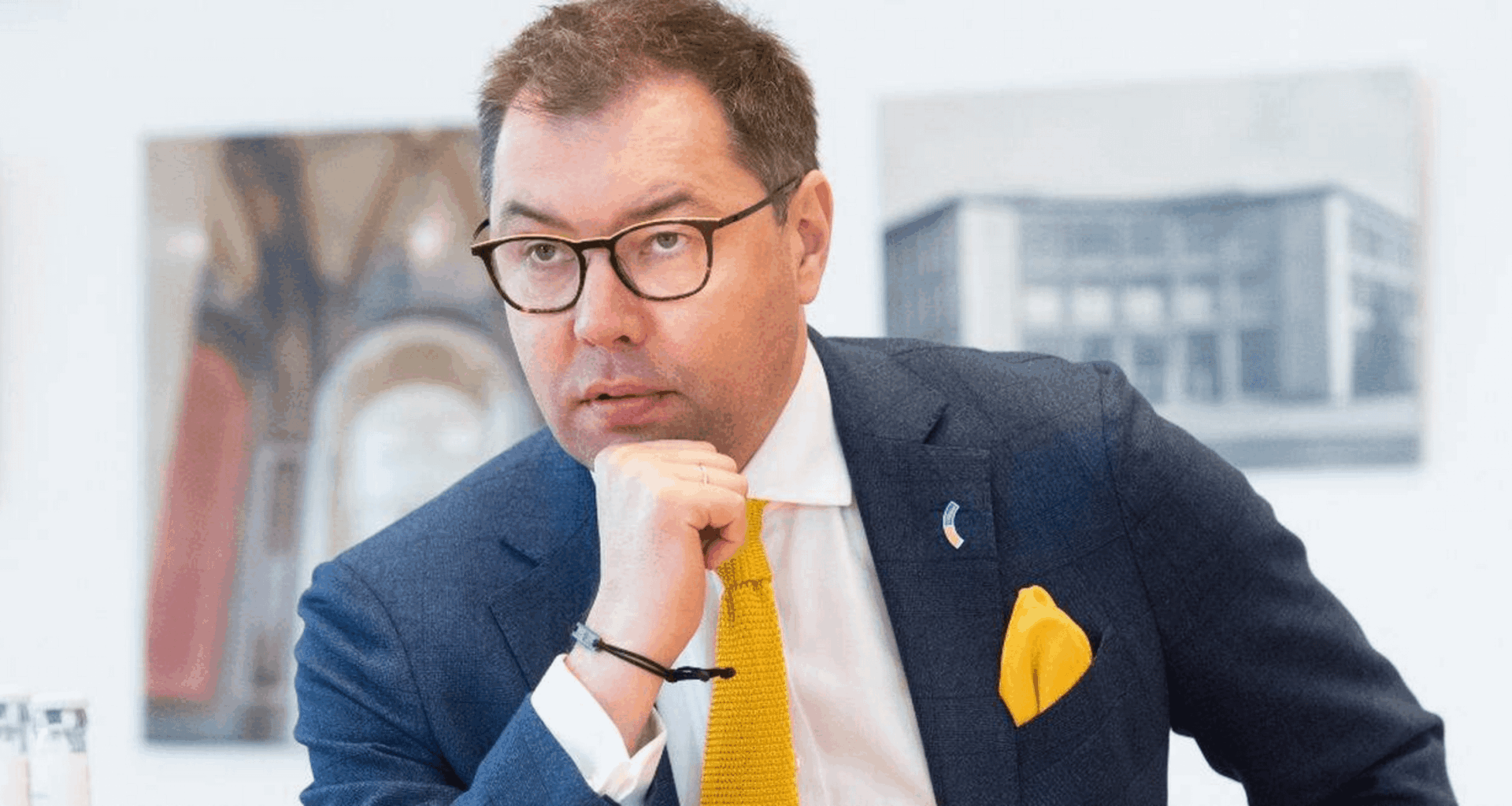 Ukrainian ambassador: ''Germany understands we need our people back to rebuild the country''