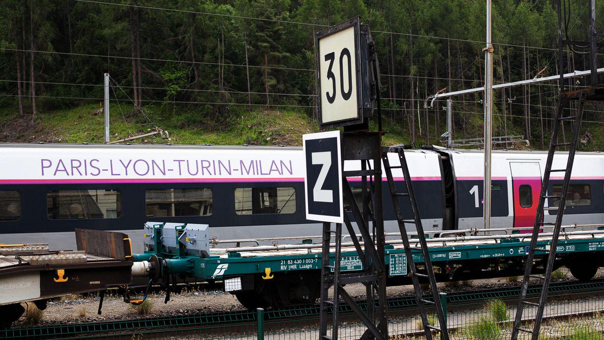Vacances : le train est « 50 % moins cher que l’avion »… mais pas sur tous les trajets