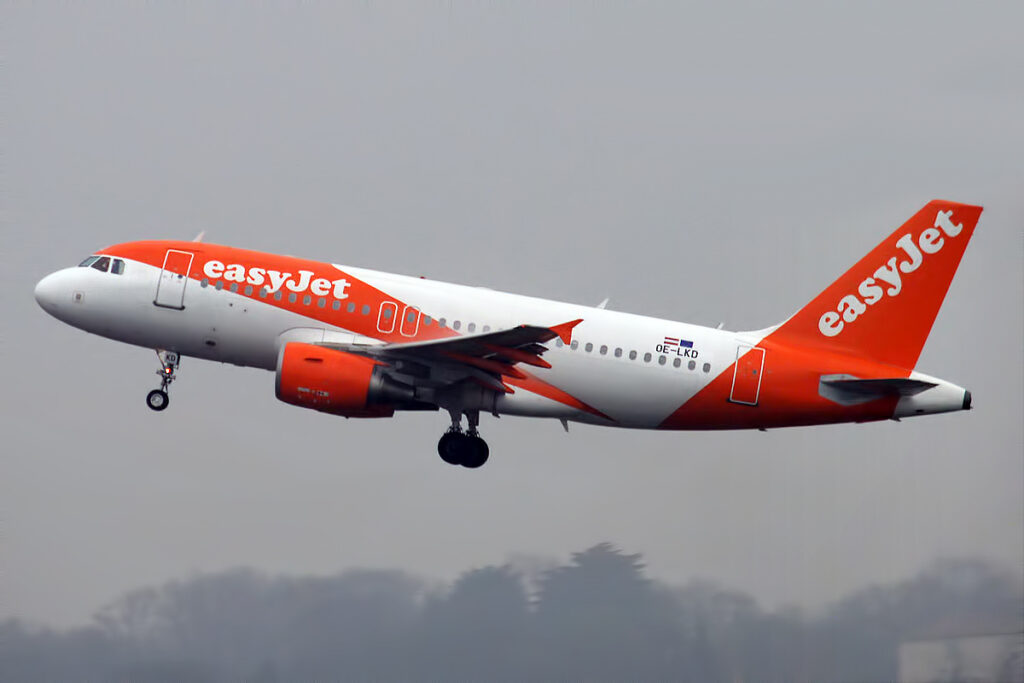 EasyJet añade más de seis millones de asientos en España para verano de 2026