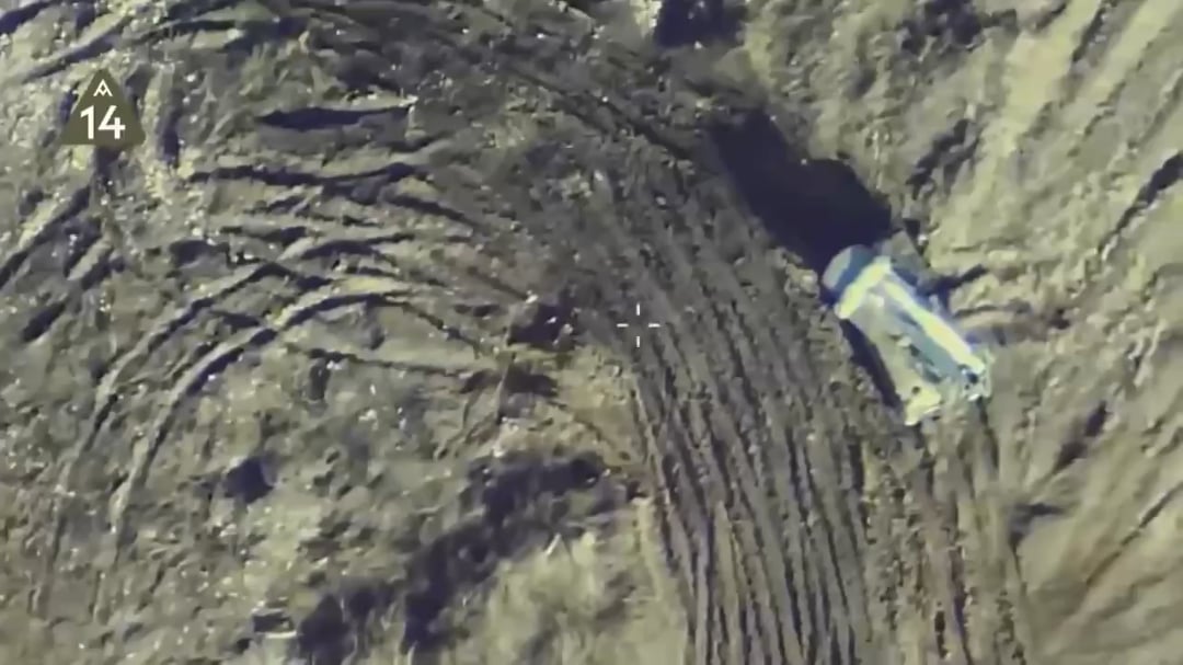 Russian Buk SAM system is destroyed, resulting in a rather spectacular explosion