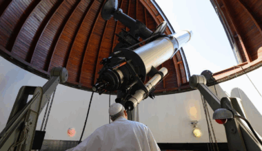 PHOTO GALLERY: Pope Leo XIV talks with astronaut and visits Vatican Astronomical Observatory - ZENIT