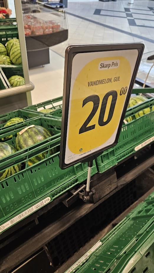 Gu' vil jeg da 'ej give 100kr for en vandmelon, jeg vil kun give 20kr. [Set i Føtex, 07/07/2025]