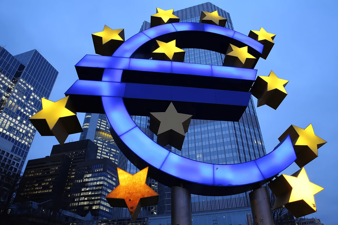 S&P и Fitch повишиха кредитния рейтинг на България