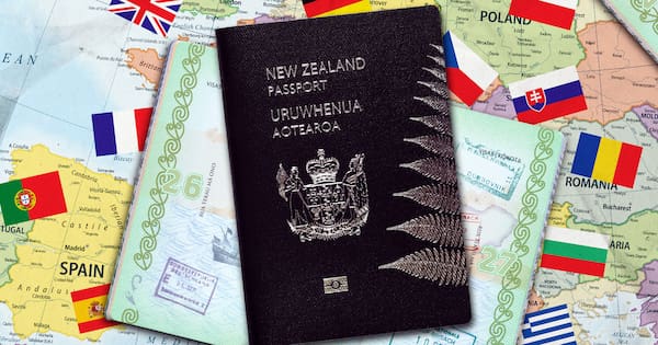 NZ passport redesign to have English words above te reo Māori