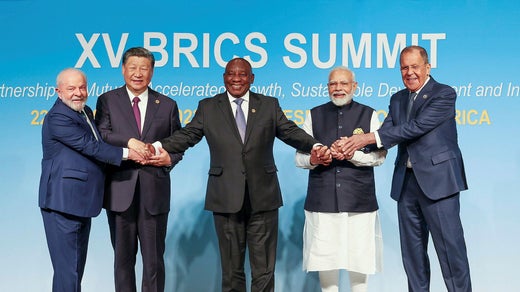 Även vid Brisc-mötet i Johannesburg för två år sedan deltog Xi Jinping, på bilden tvåa från vänster.